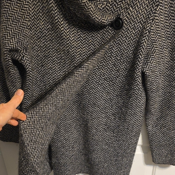 Ellen Tracy Gray Herringbone Cowl Neck Sweater - Picture 4 of 9